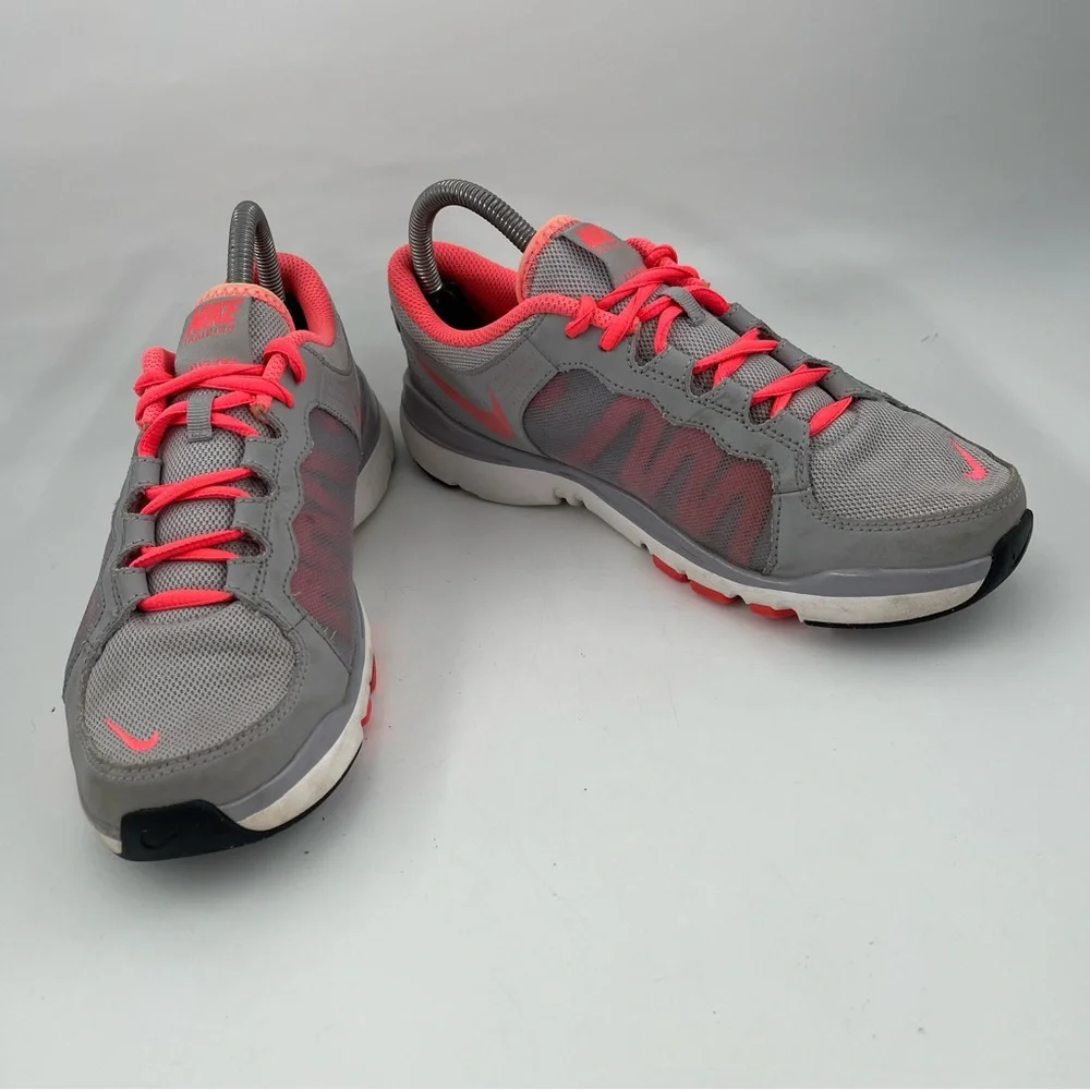Nike Women’s Flex Trainer TR 2 - SZ 8.5 - Grey Pink Lace-Up Running Shoes